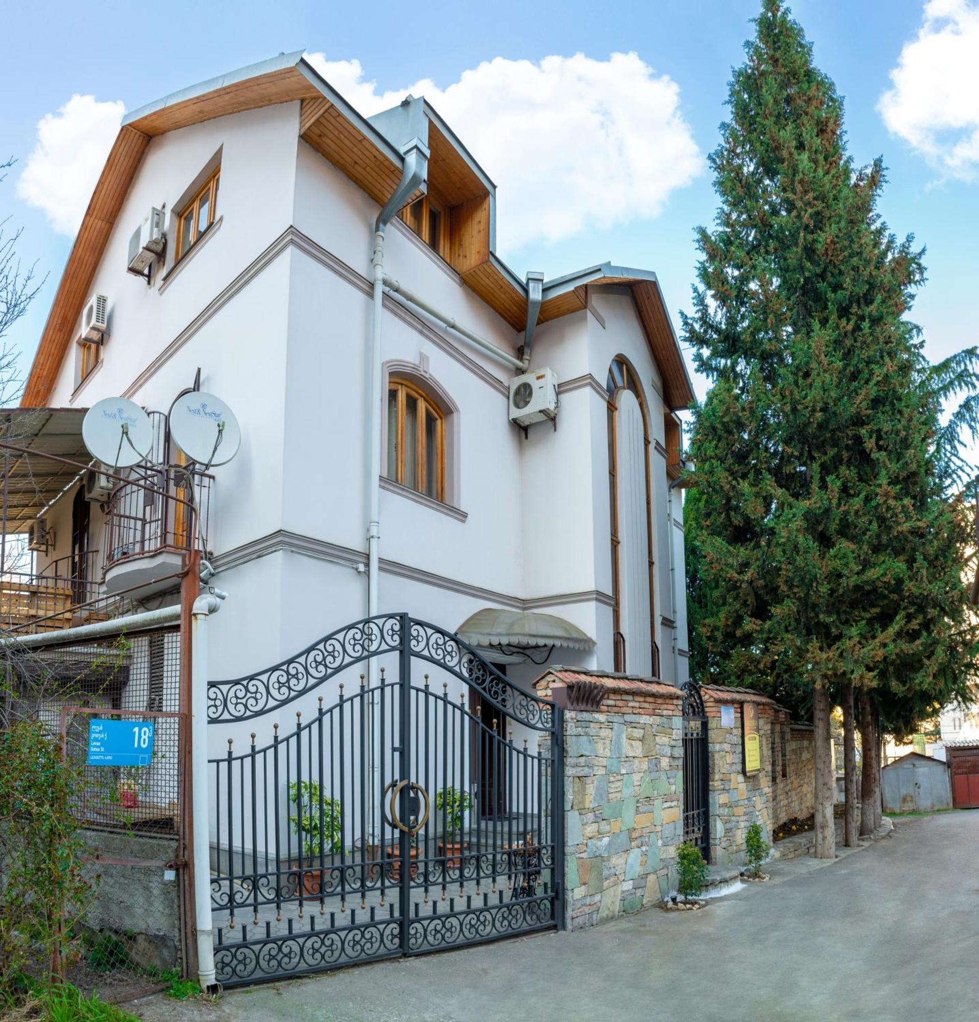 Valeria Hotel Tiflis Dış mekan fotoğraf