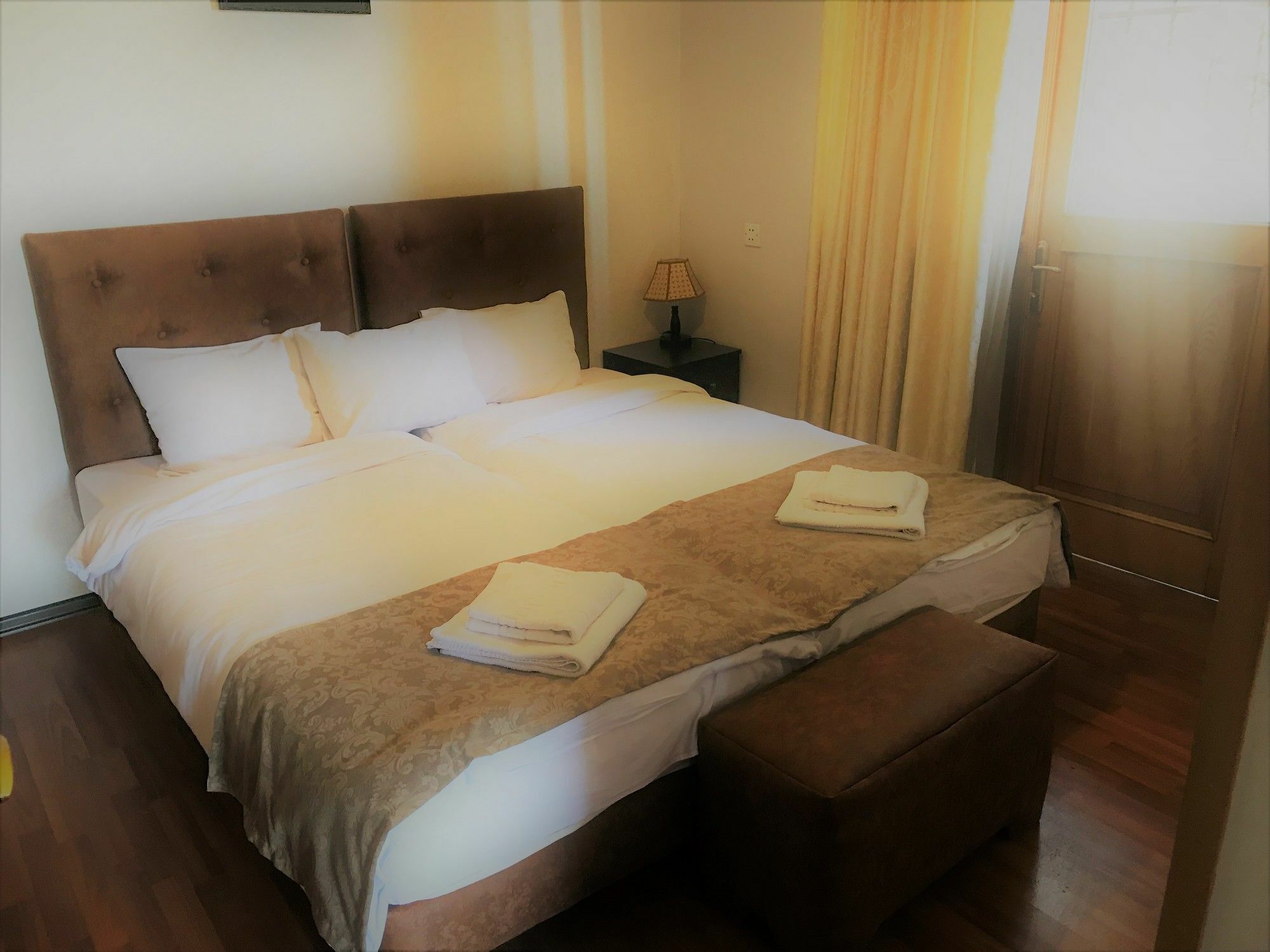 Valeria Hotel Tiflis Dış mekan fotoğraf